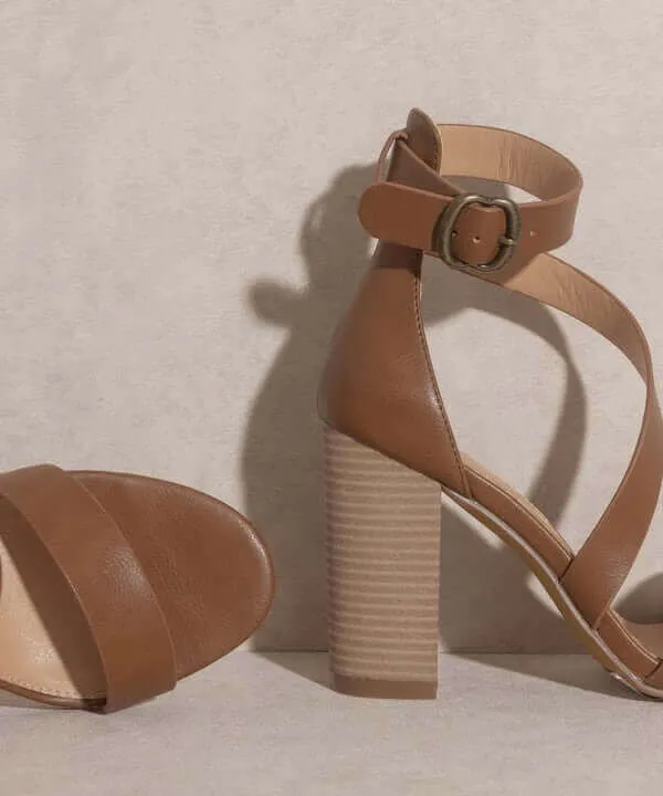 OASIS SOCIETY Kimberly -Brown Strappy Sandals Heels