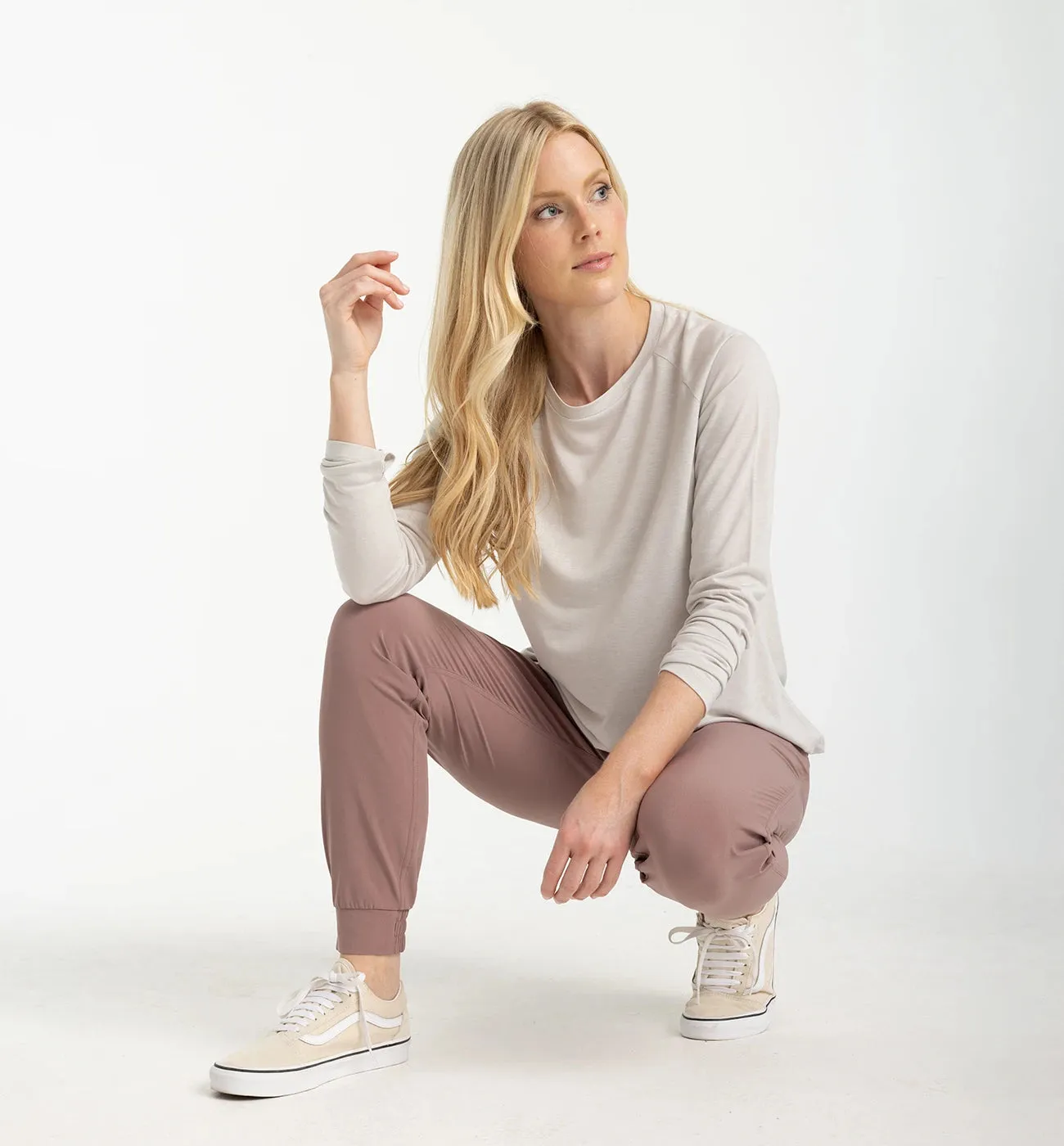 Women's Pull-On Breeze Jogger - Fig